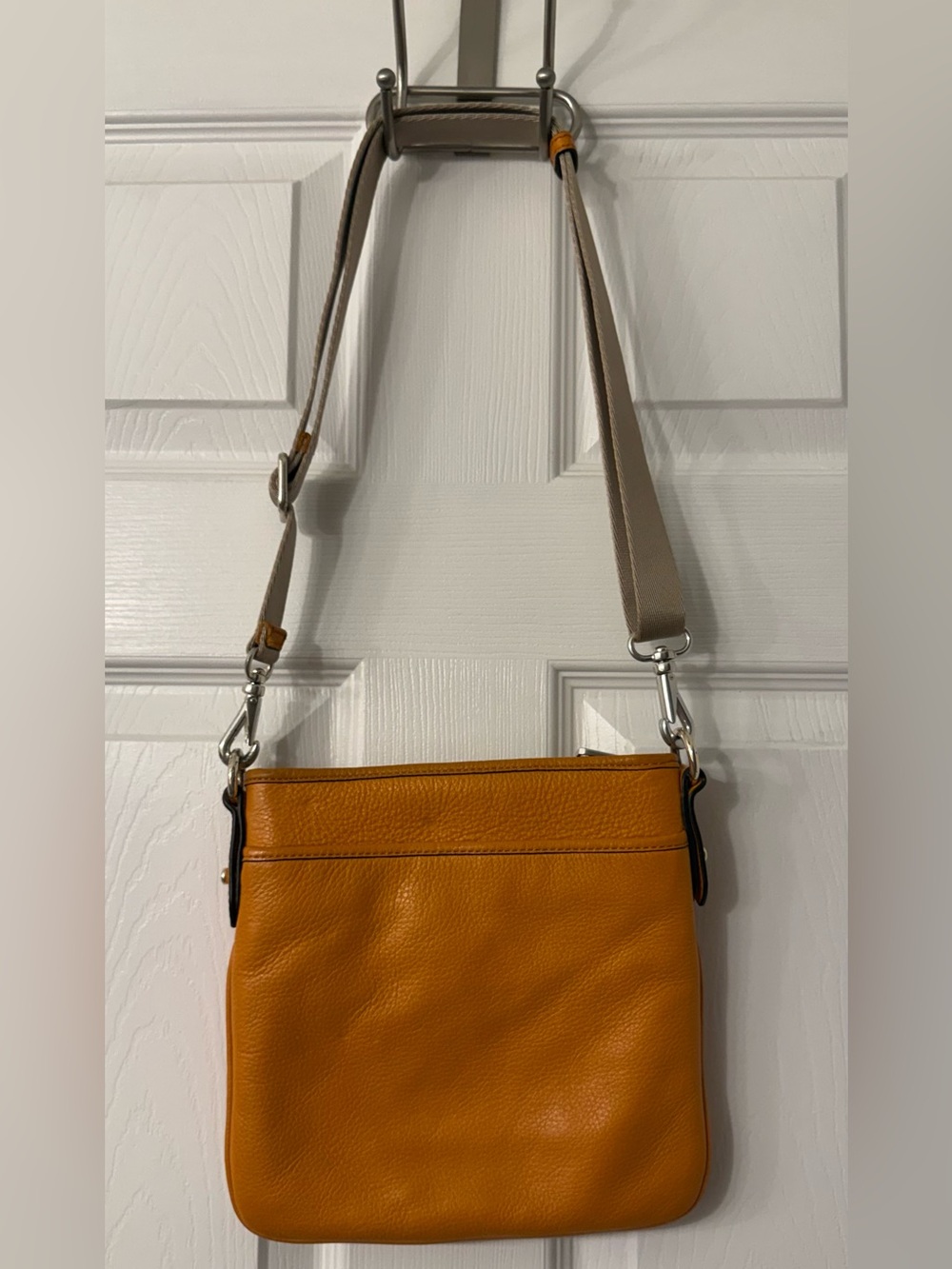 Lauren Ralph Lauren Mustard Yellow Leather Shoulder Bag - Picture 2 of 4